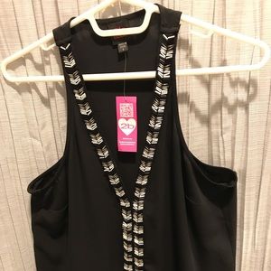 2B BEBE SIZE SMALL BLACK BRITNEY AZTEC VEST TANK STYLE BEADED ACCENTS NWT
